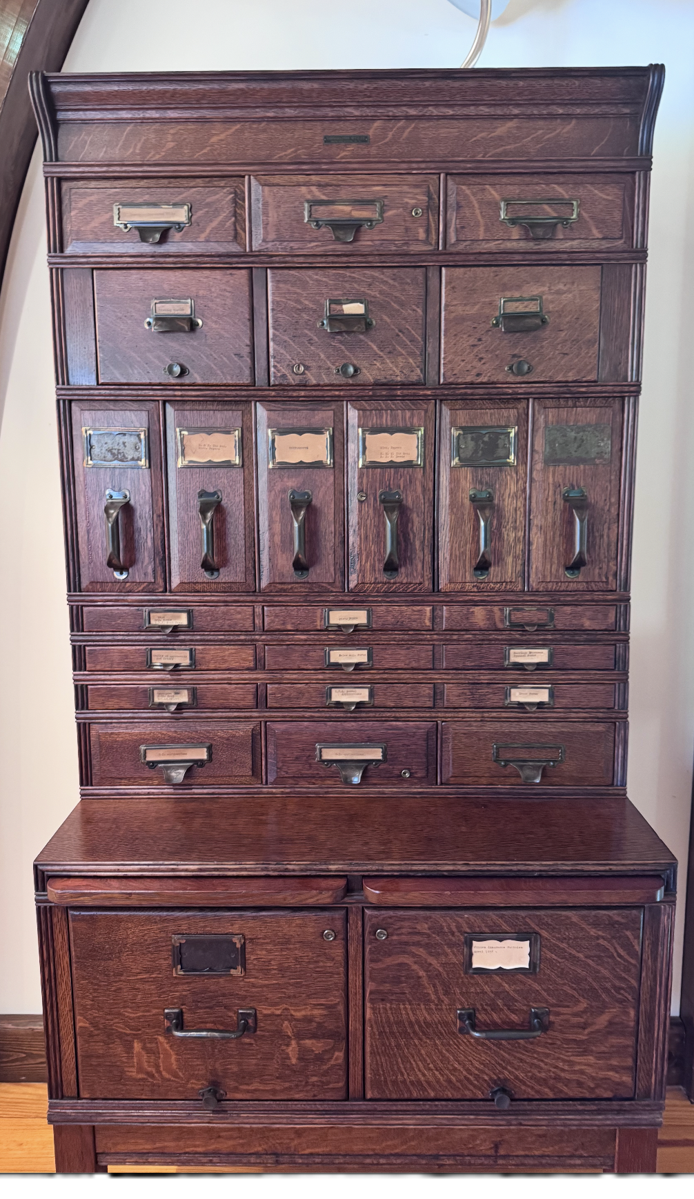 MULTI-MILLION DOLLAR ESTATE AUCTION, ANTIQUES, COLLECTIBLE, PRIMITIVES AND MORE preview