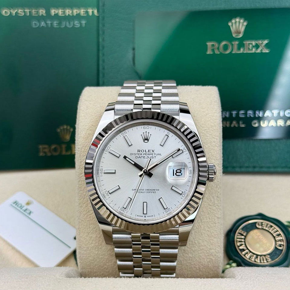 Rolex Oysterpepetual Datejust Fluted Jubilee 41mm Silver Dial Comes With Box & Papers