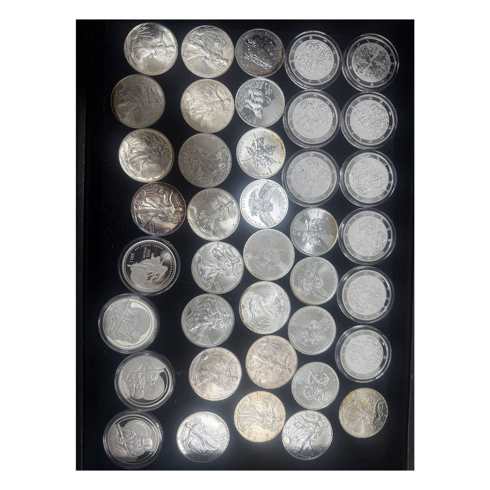 Mixed Lot of Varying Pure 1 Ounce Silver Round Coins .999 39 pieces