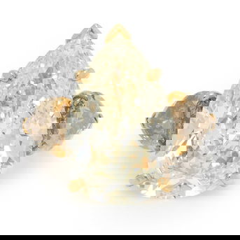 Colored Diamond and Yellow Gold Ring