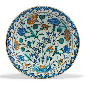 An Iznik Pottery Dish Ottoman Turkey, Circa 1590