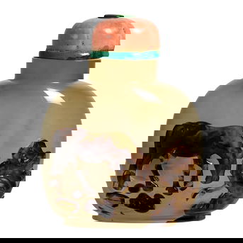 A Large Agate 'Horse, Rock, and Li Bai With Wine' Snuff Bottle