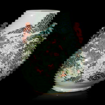 A Large Chinese Famille Rose 'Hundred Deer' Hu Vase, 19th/20th Century