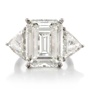 A Platinum and Diamond Ring